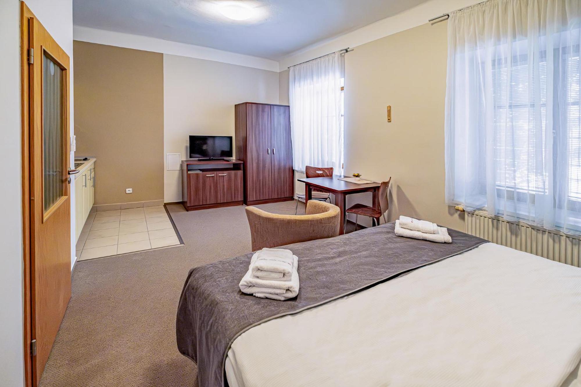 Relax Hotel Stork Lednice Esterno foto