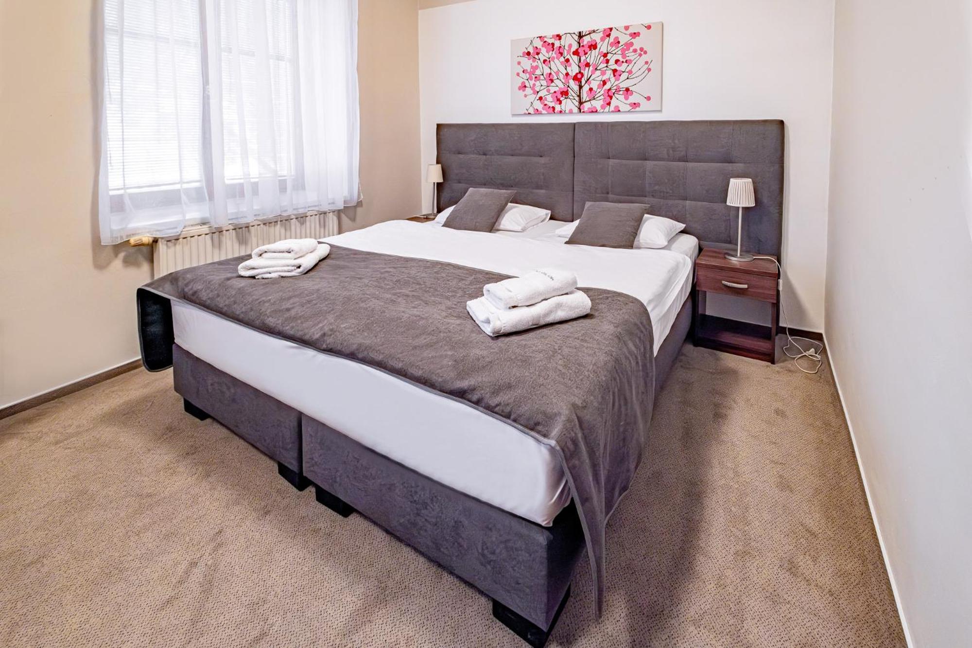 Relax Hotel Stork Lednice Esterno foto